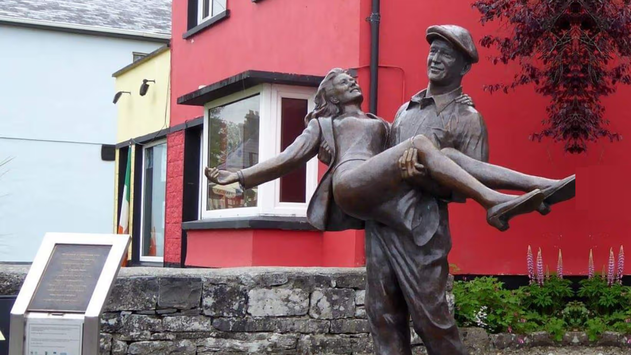 Cong Village
